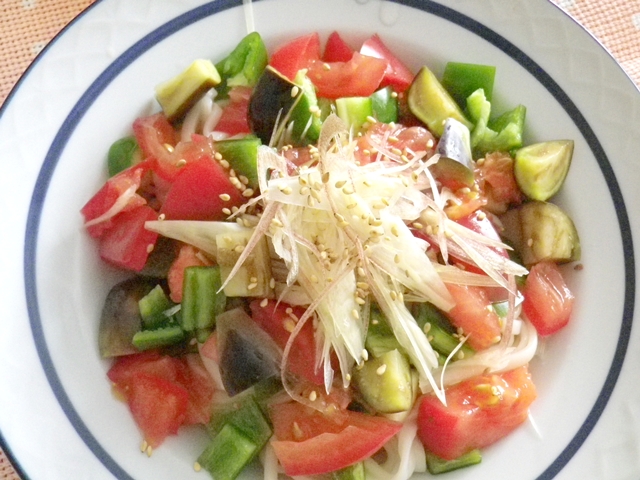 夏野菜たっぷり☆サラダうどん